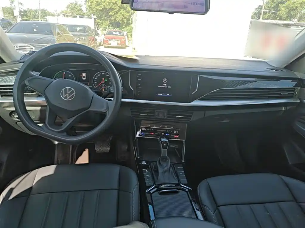 Passat Plug-in Hybrid 2022 430PHEV Hybrid Business Edition купить на сайте DeffCars
