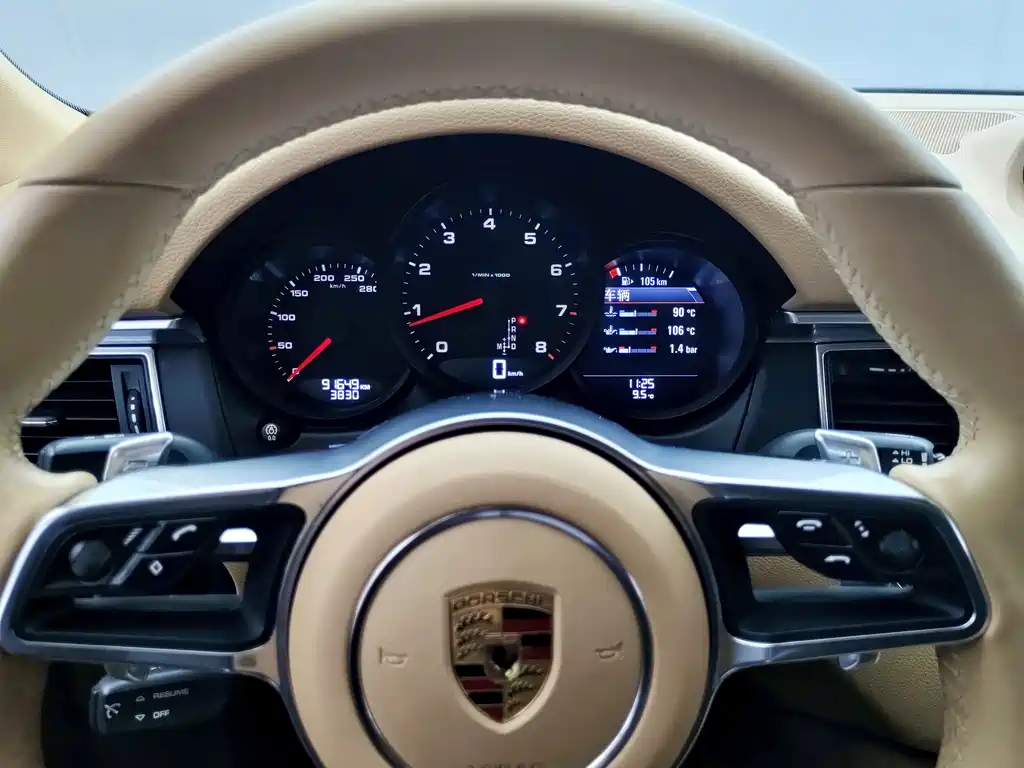 Macan 2017 Macan 2.0T купить на сайте DeffCars