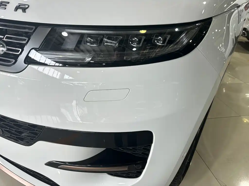 Range Rover Sport 2024 400PS Dynamic SE купить на сайте DeffCars