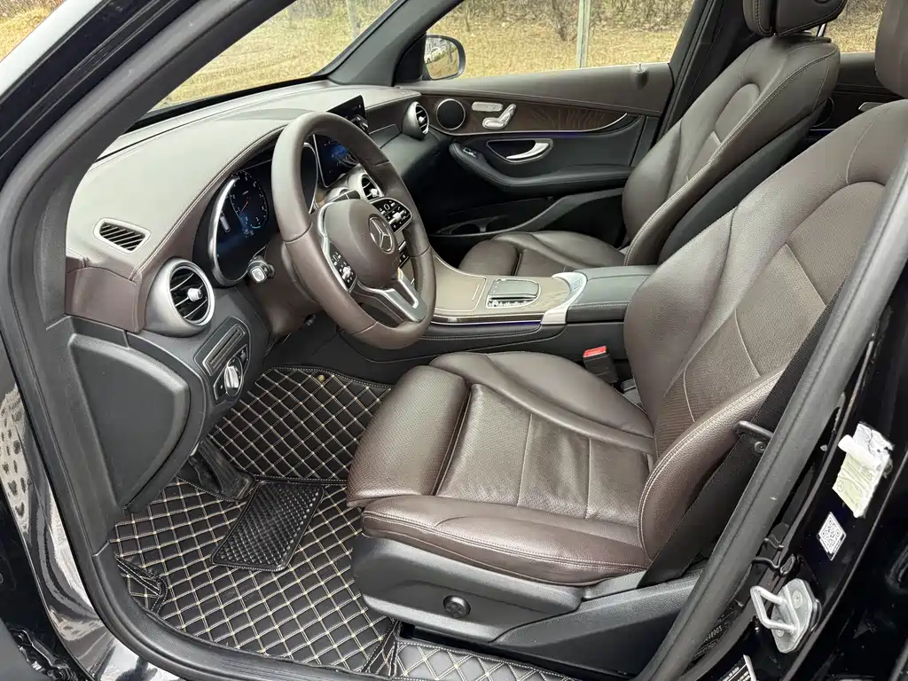Mercedes-Benz GLC 2020 facelift GLC 260 L 4MATIC luxury model купить на сайте DeffCars