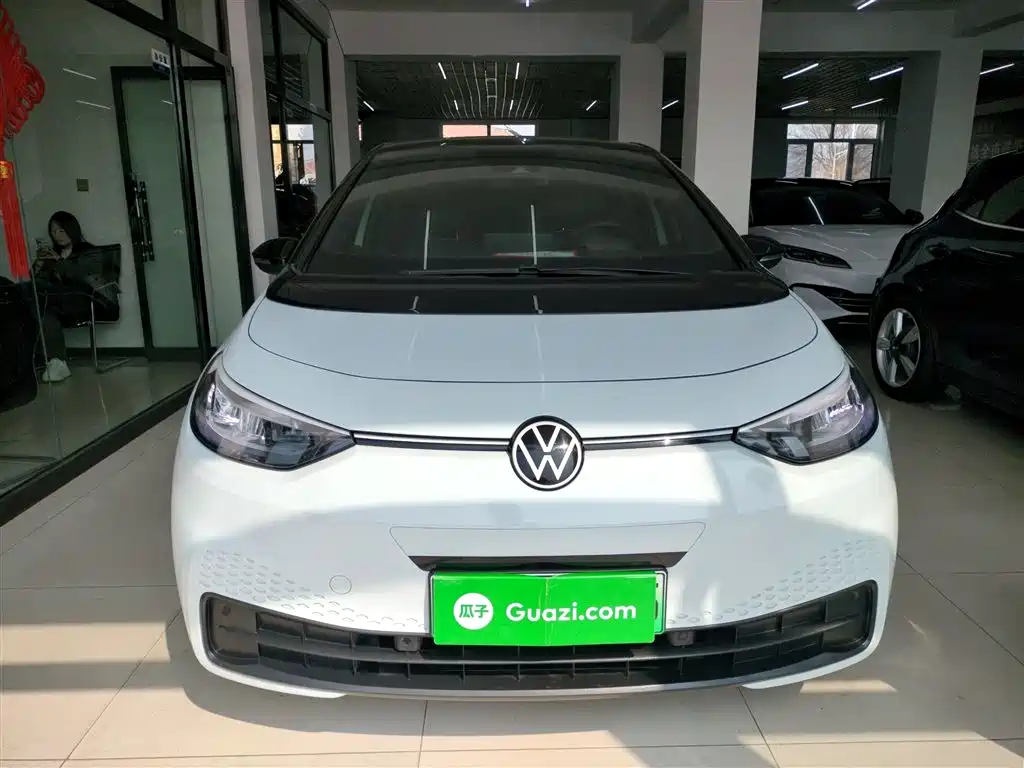 Volkswagen ID.3 2023 upgraded model pure smart version купить на сайте DeffCars