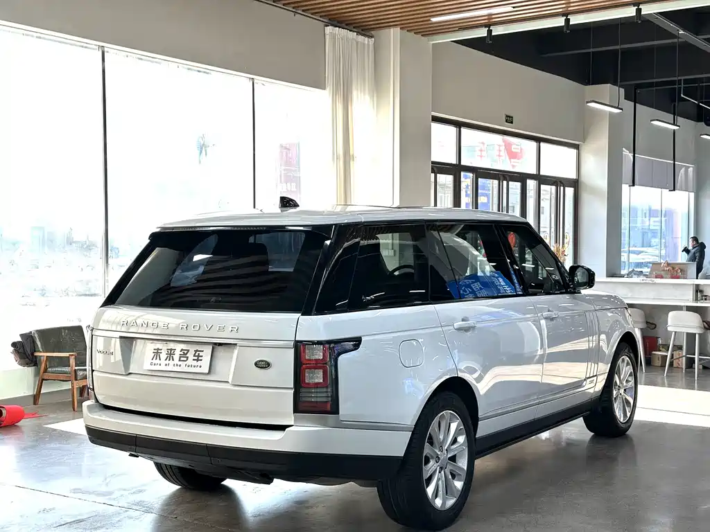 Range Rover 2017 3.0 SC V6 Vogue Extended Edition купить на сайте DeffCars