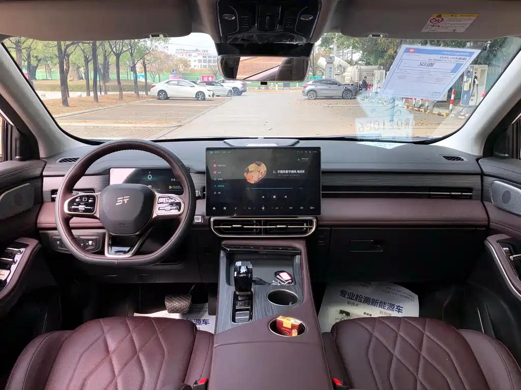 Jietu X90 PRO 2024 2.0T DCT Deluxe Edition 5 seats купить на сайте DeffCars