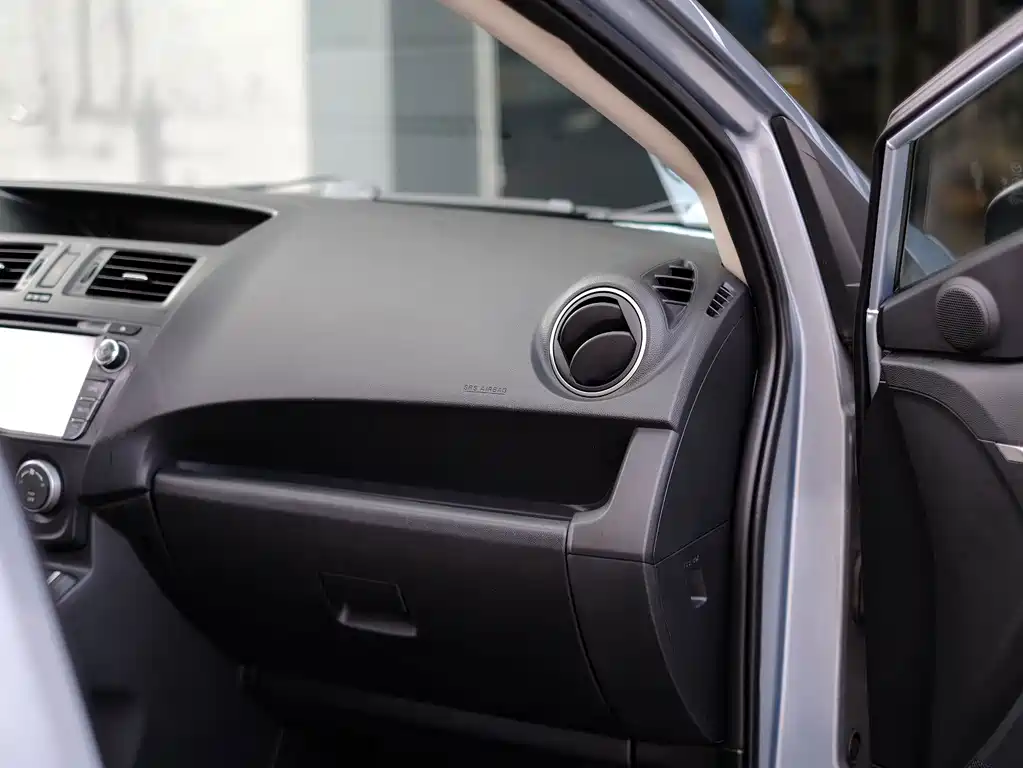Mazda5 2011 2.0L automatic luxury model купить на сайте DeffCars