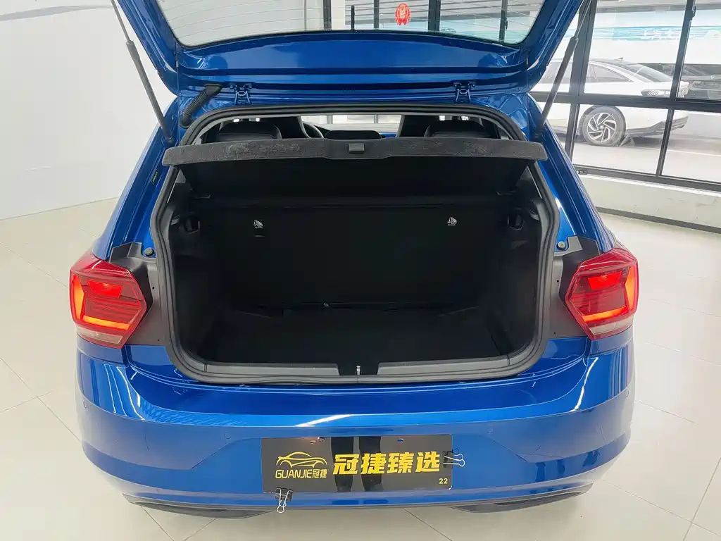 Polo 2019 Plus 1.5L Automatic Colorful Technology Edition купить на сайте DeffCars