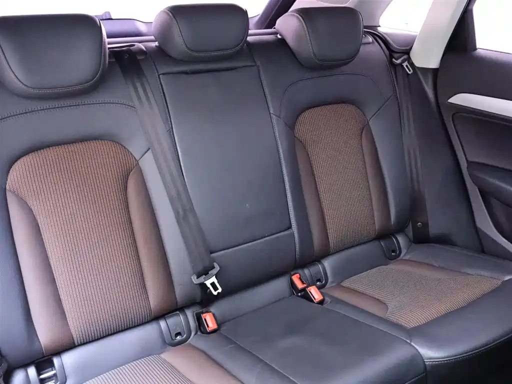Audi Q3 2018 30th Anniversary Model 30 TFSI Fashion Model купить на сайте DeffCars