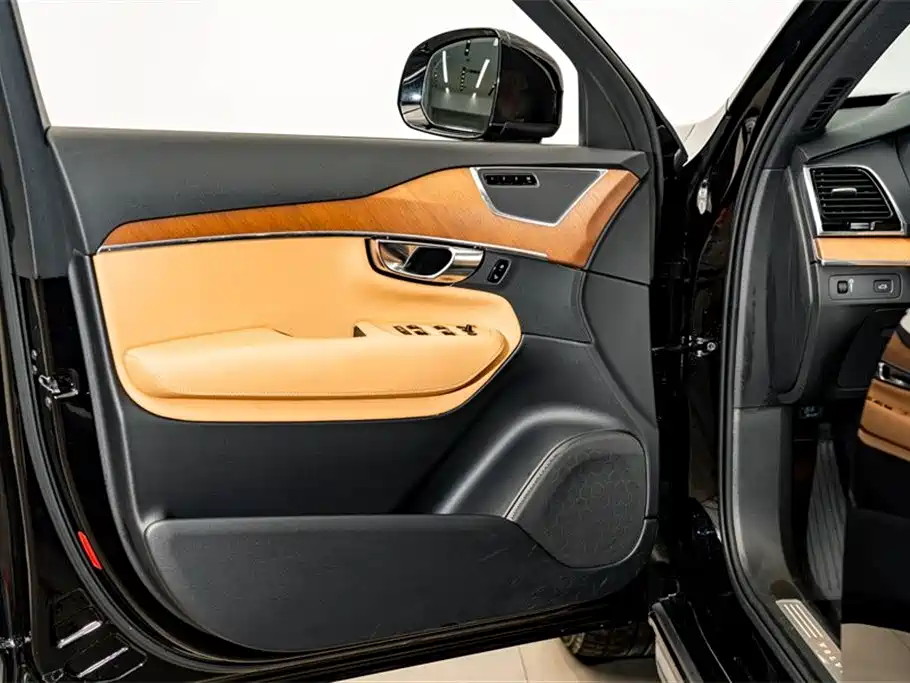 Volvo XC90 2018 T6 Zhiya Edition 7 seats купить на сайте DeffCars