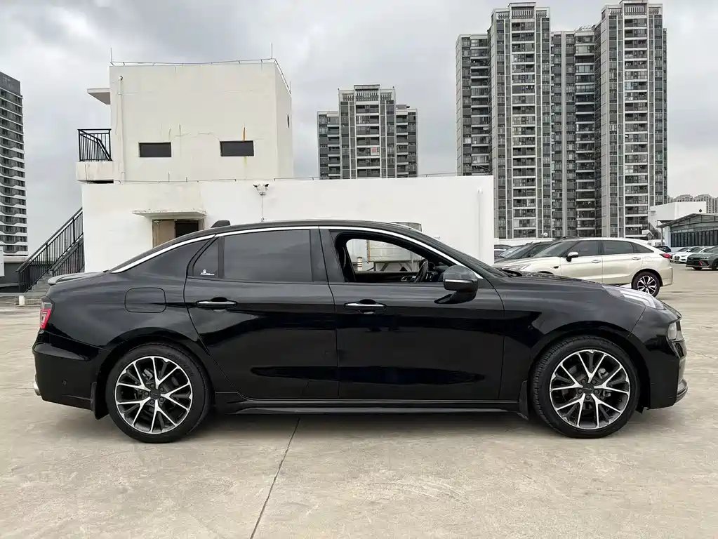 Lynk & Co 03 2018 1.5TD DCT Jin Pro Edition National V купить на сайте DeffCars