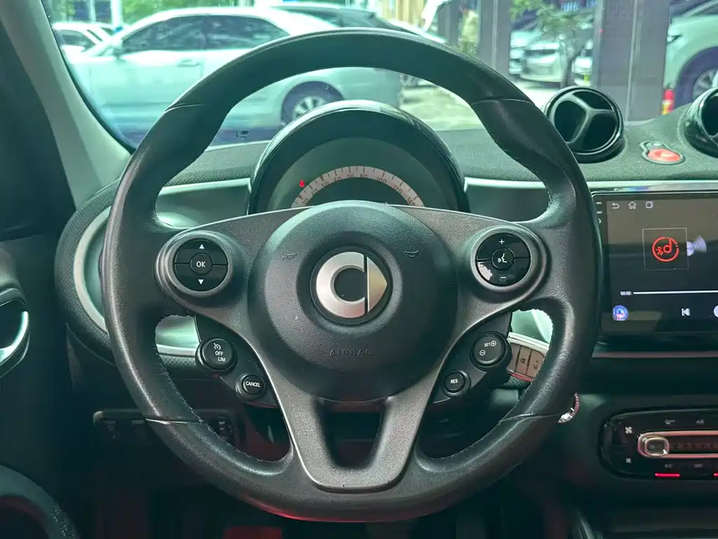 smart forfour 2016 1.0L 52kW passion version купить на сайте DeffCars