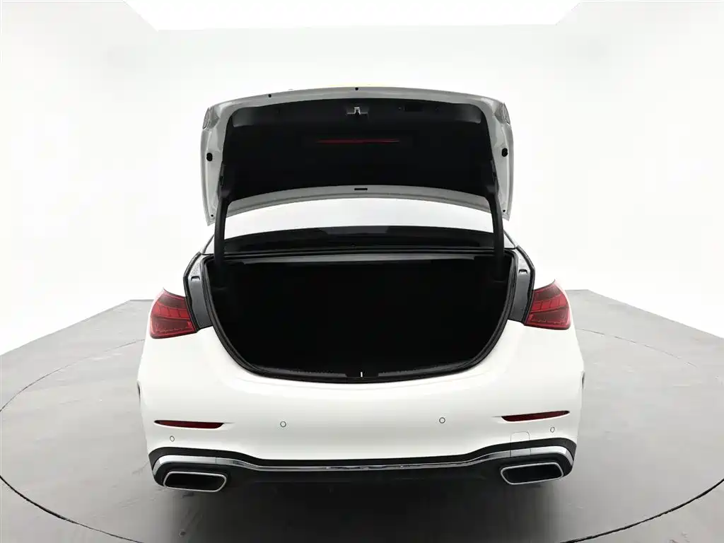 Mercedes-Benz C-Class 2024 facelift C 260 L sports version купить на сайте DeffCars