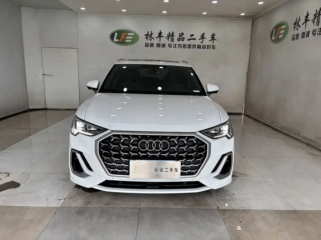 Audi Q3 2025 45th Anniversary Collector's Edition 40TFSI Fashion Dynamic купить на сайте DeffCars