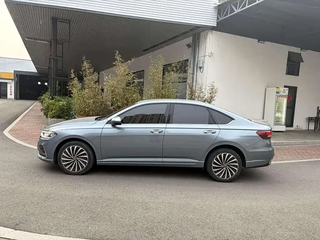 Lavida 2023 280TSI DSG Forever Edition купить на сайте DeffCars