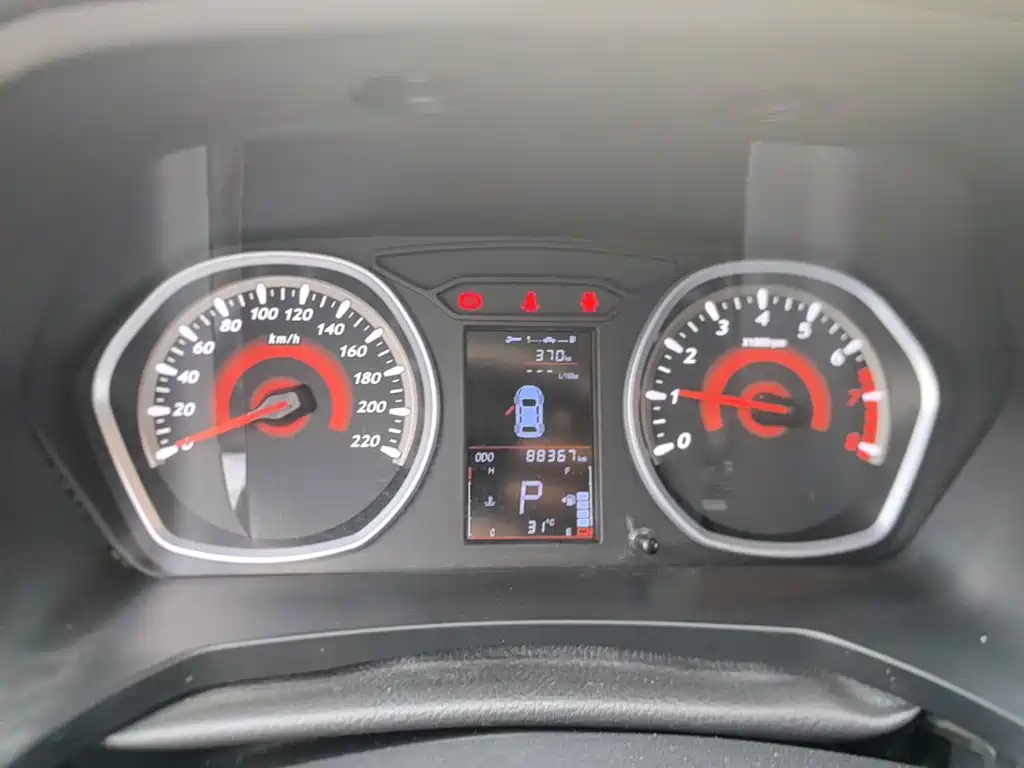 Southeast DX3 2016 1.5T CVT flagship model купить на сайте DeffCars