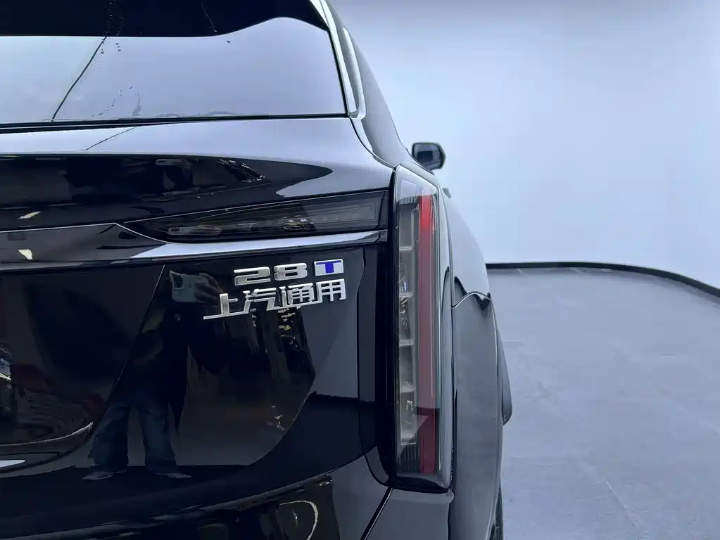 Cadillac XT5 2025 2.0T luxury model купить на сайте DeffCars