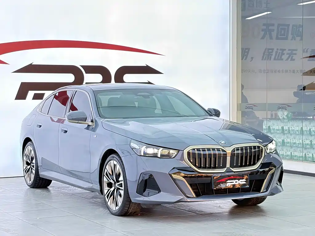 BMW 5 Series 2024 530Li Exclusive M Sports Package купить на сайте DeffCars