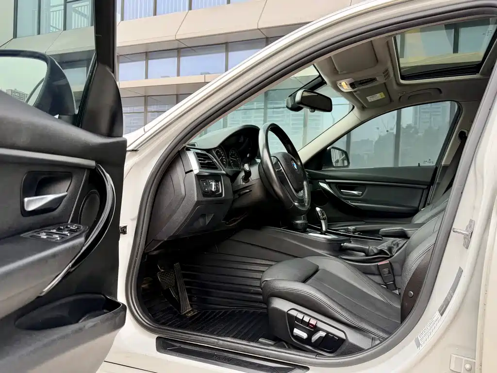BMW 3 Series 2018 320Li Fashion Model купить на сайте DeffCars