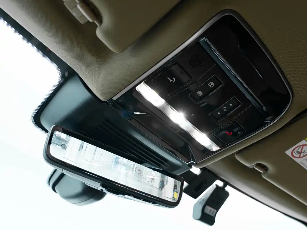 Range Rover 2023 3.0 L6 400PS Genesis Extended Edition купить на сайте DeffCars