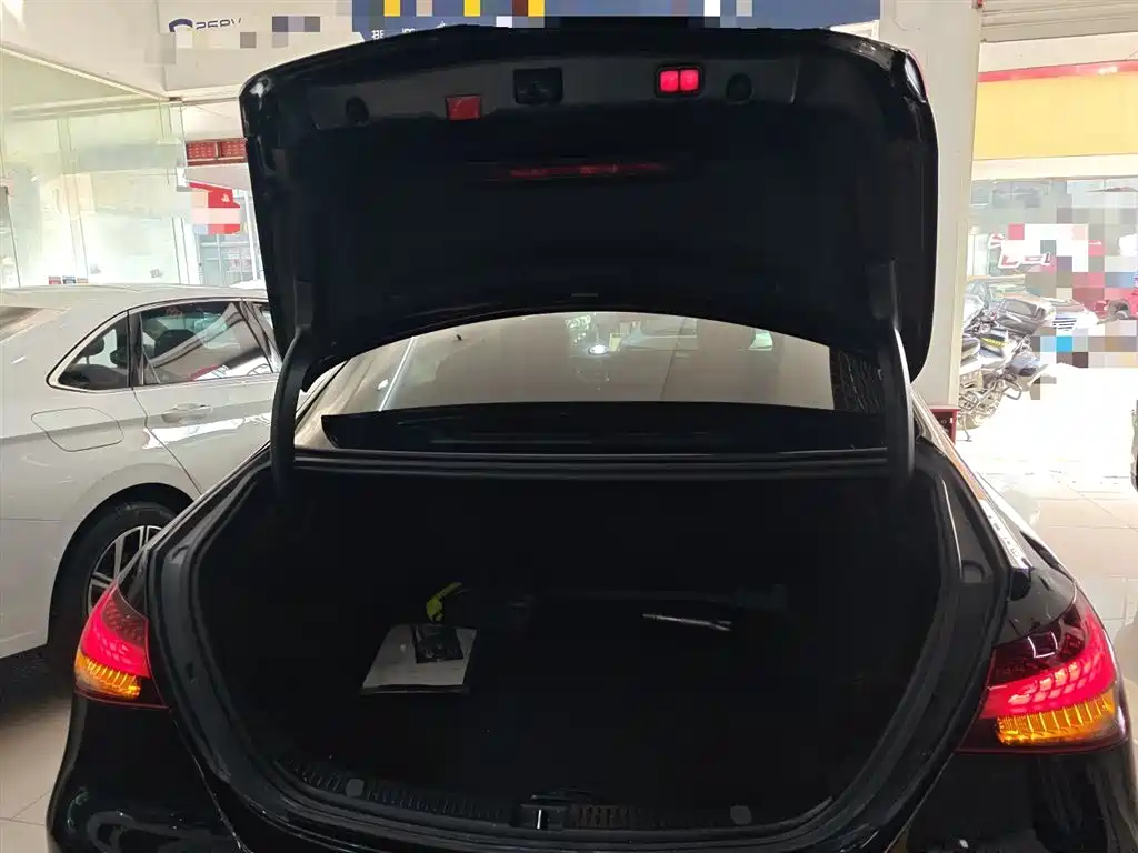 Mercedes-Benz E-Class 2021 E 300 L Sports Luxury купить на сайте DeffCars
