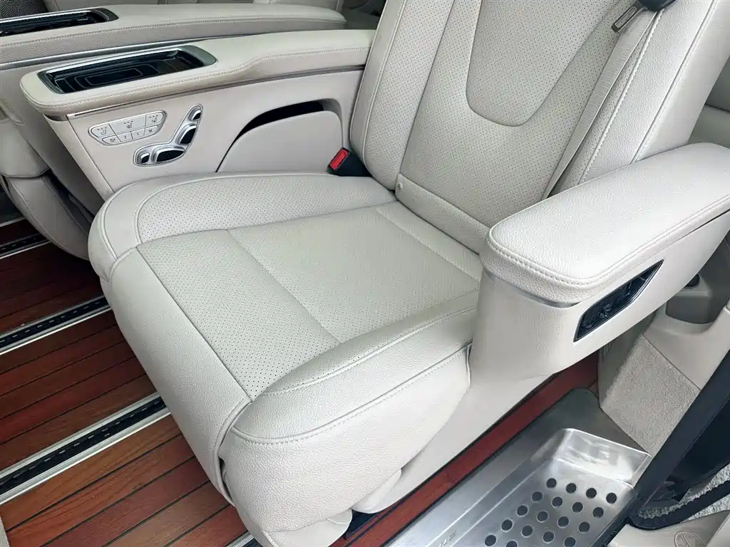 Mercedes-Benz V-Class 2022 V 260 Premium Edition купить на сайте DeffCars