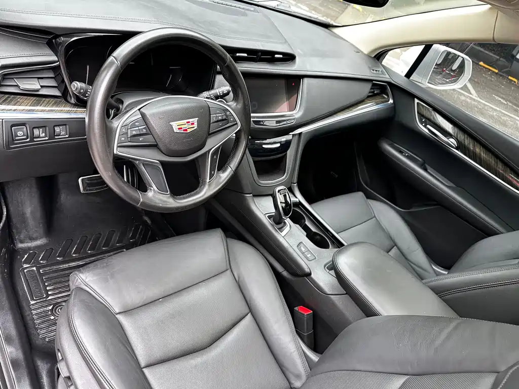 Cadillac XT5 2016 25T luxury model купить на сайте DeffCars