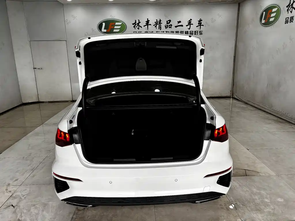 Audi A3 2021 A3L Limousine 35 TFSI Fashionable and Sporty купить на сайте DeffCars
