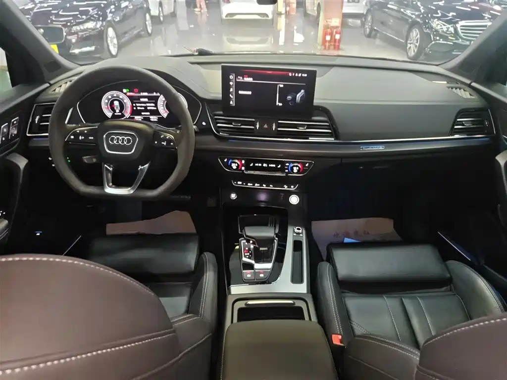 Audi Q5L 2023 45T luxury and dynamic model купить на сайте DeffCars