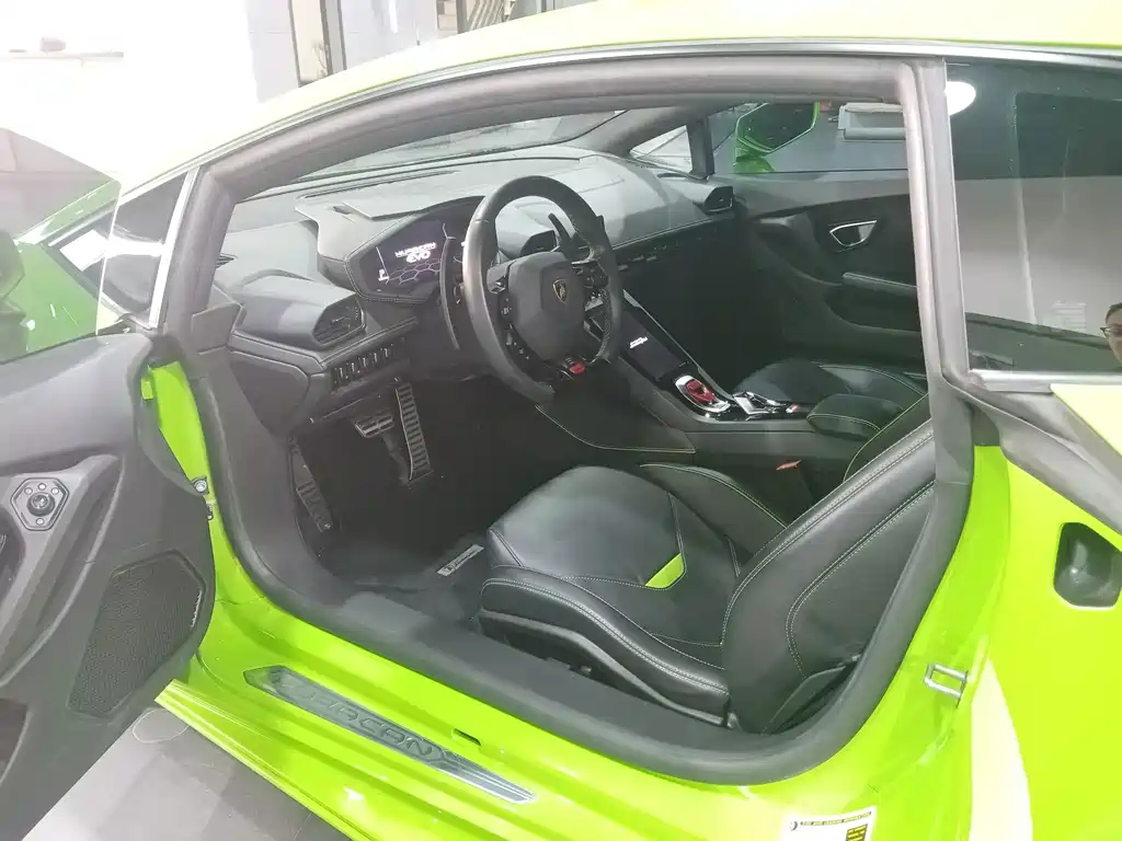 Huracán 2020 Huracán EVO RWD купить на сайте DeffCars