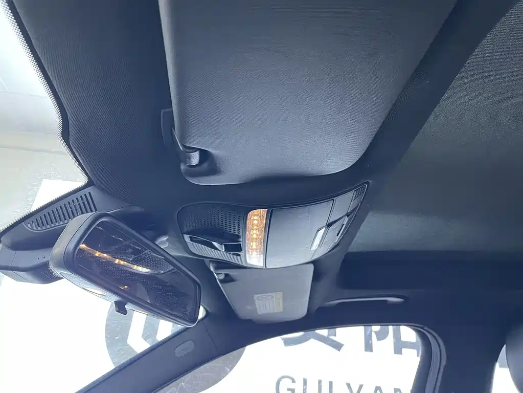 Mercedes-Benz GLC 2017 GLC 200 4MATIC купить на сайте DeffCars