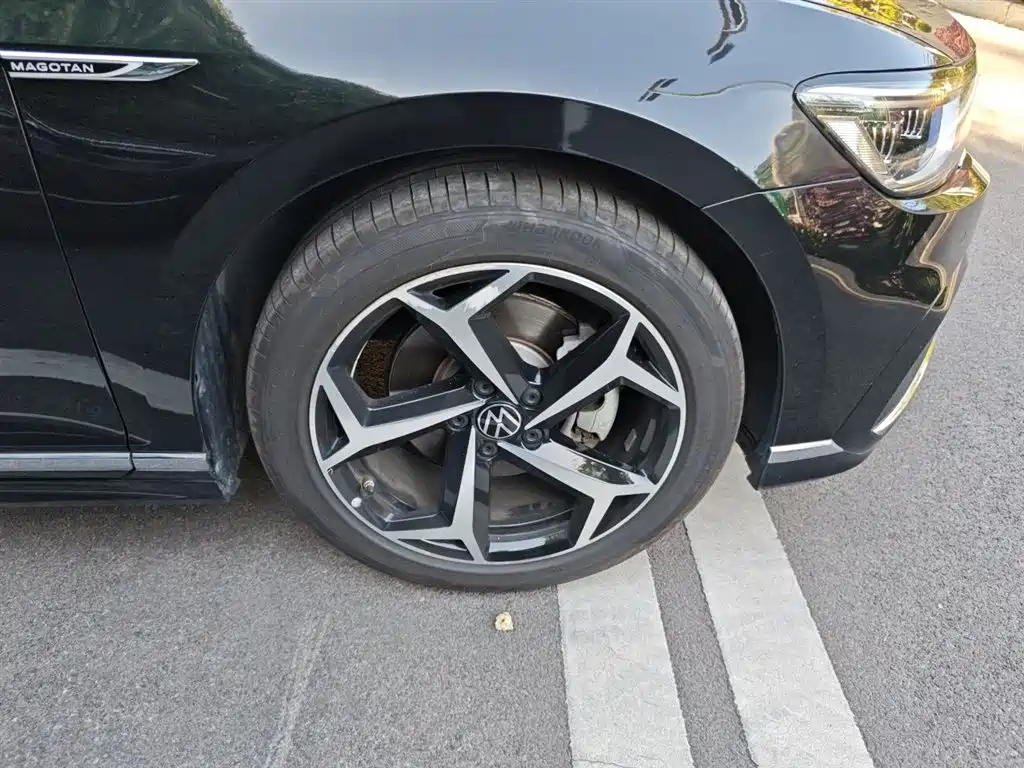 Magotan 2023 2 million commemorative edition 330TSI DSG luxury model купить на сайте DeffCars