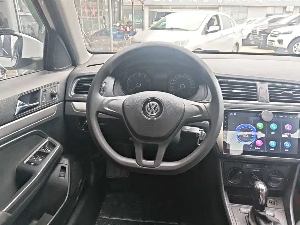 Lavida 2017 1.6L automatic fashion version купить на сайте DeffCars