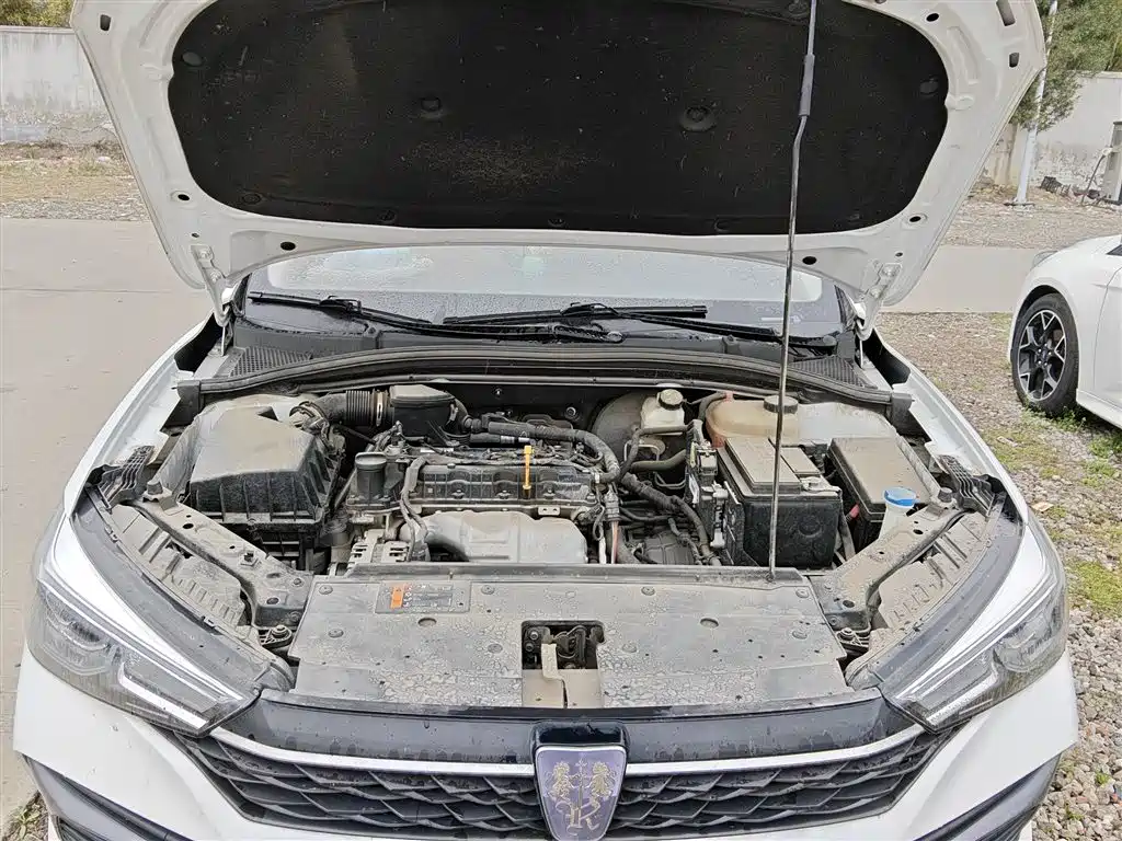 Roewe i5 2021 1.5L CVT Platinum Edition купить на сайте DeffCars