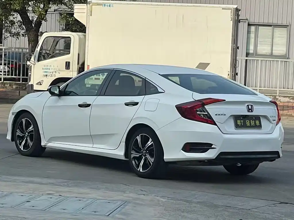 Civic 2016 220TURBO CVT Premium Edition купить на сайте DeffCars