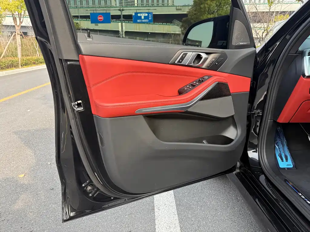 BMW X5 M 2023 X5 M Thunder Edition купить на сайте DeffCars