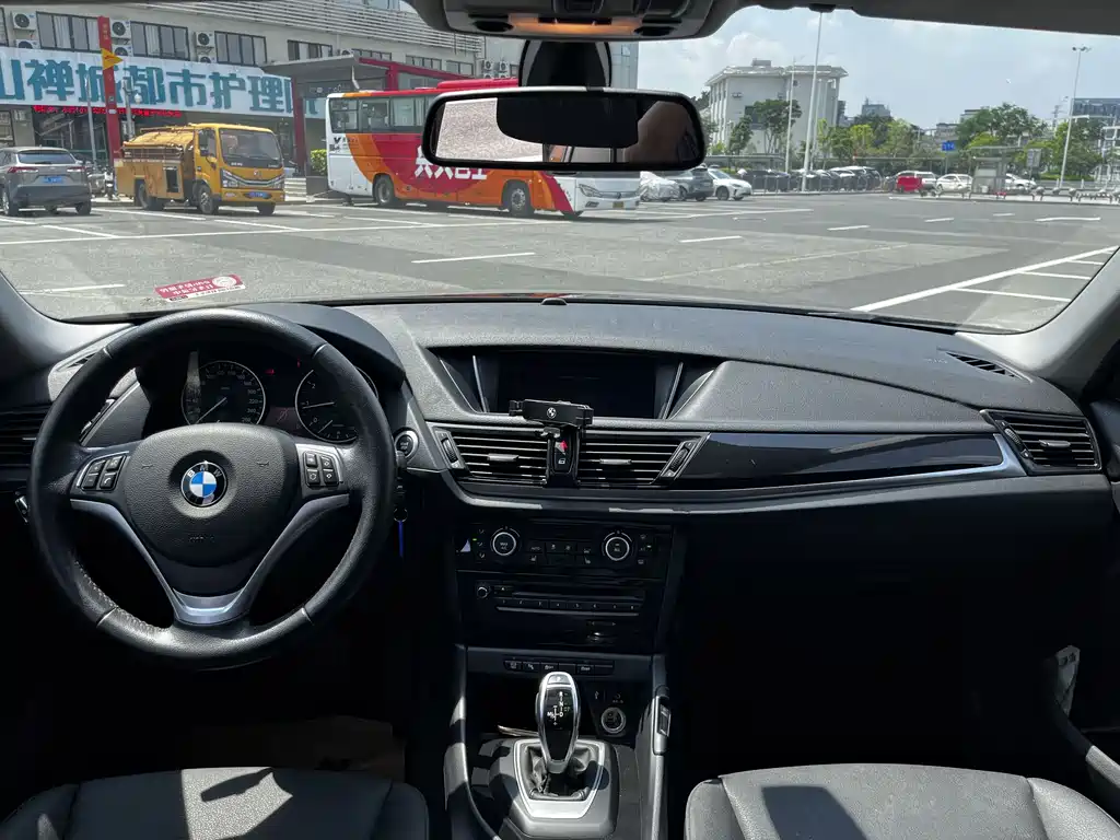 BMW X1 2015 sDrive18i advanced version купить на сайте DeffCars
