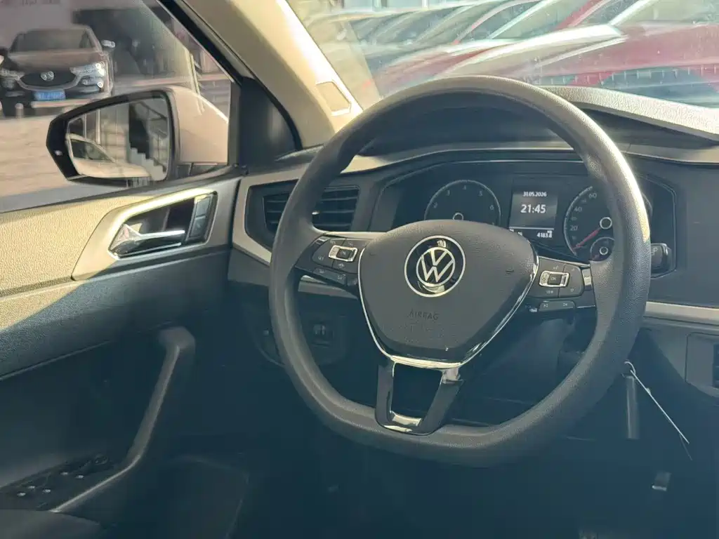 Polo 2022 Plus 1.5L automatic indulgence version купить на сайте DeffCars