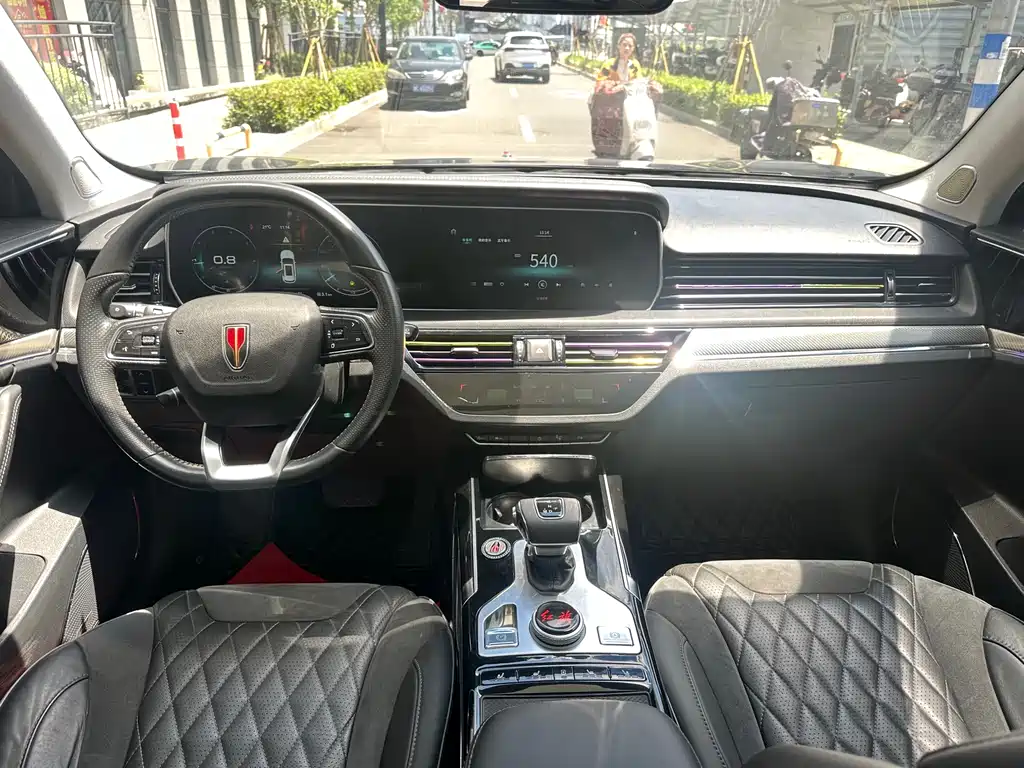 Hongqi HS5 2019 2.0T Zhilian Qiyue Edition купить на сайте DeffCars