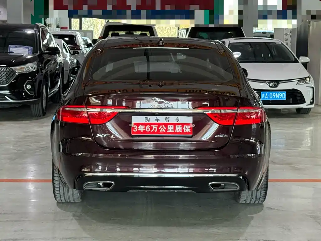 Jaguar XFL 2018 XFL 2.0T 250PS Deluxe Edition купить на сайте DeffCars