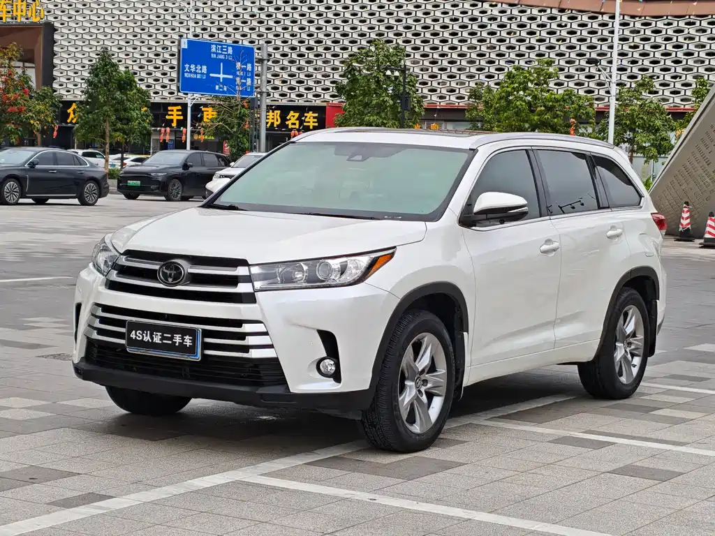 Highlander 2018 2.0T two-wheel drive luxury version, 7 seats, National V купить на сайте DeffCars
