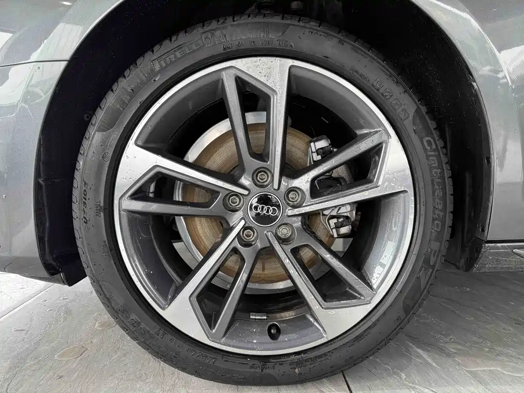 Audi A4L 2024 40 TFSI Fashionable and Dynamic купить на сайте DeffCars