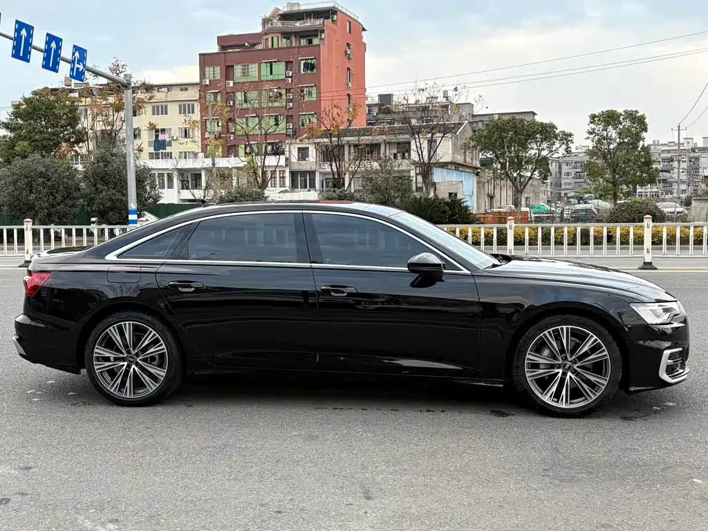Audi A6L 2024 45 TFSI Premium Dynamic Model купить на сайте DeffCars
