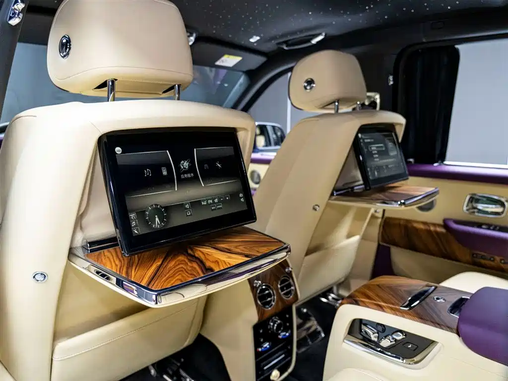 Cullinan 2018 four-seat version купить на сайте DeffCars