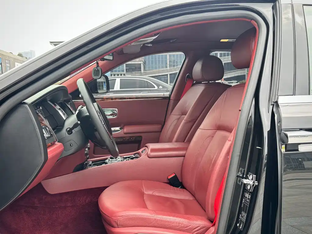 Ghost 2010 6.6T Standard Edition купить на сайте DeffCars