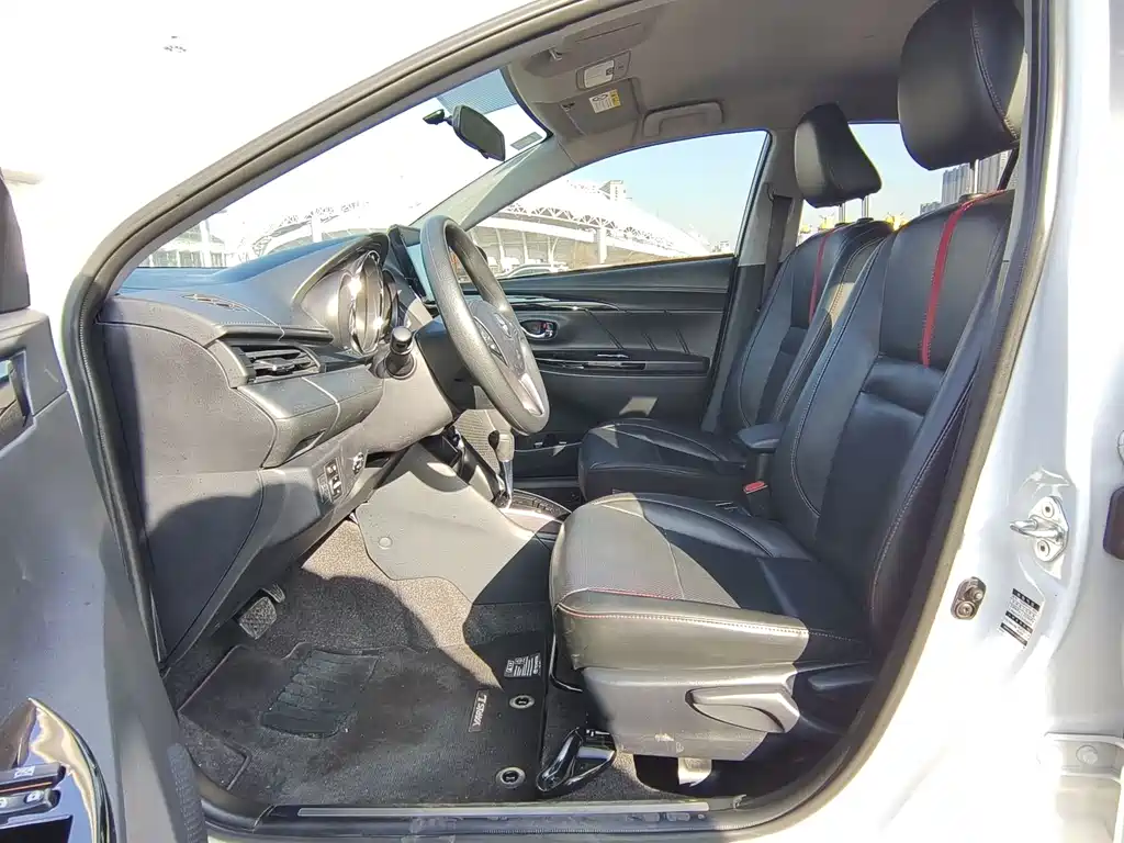 YARiS L Zhixuan 2022 Zhixuan X 1.5L CVT luxury PLUS version купить на сайте DeffCars