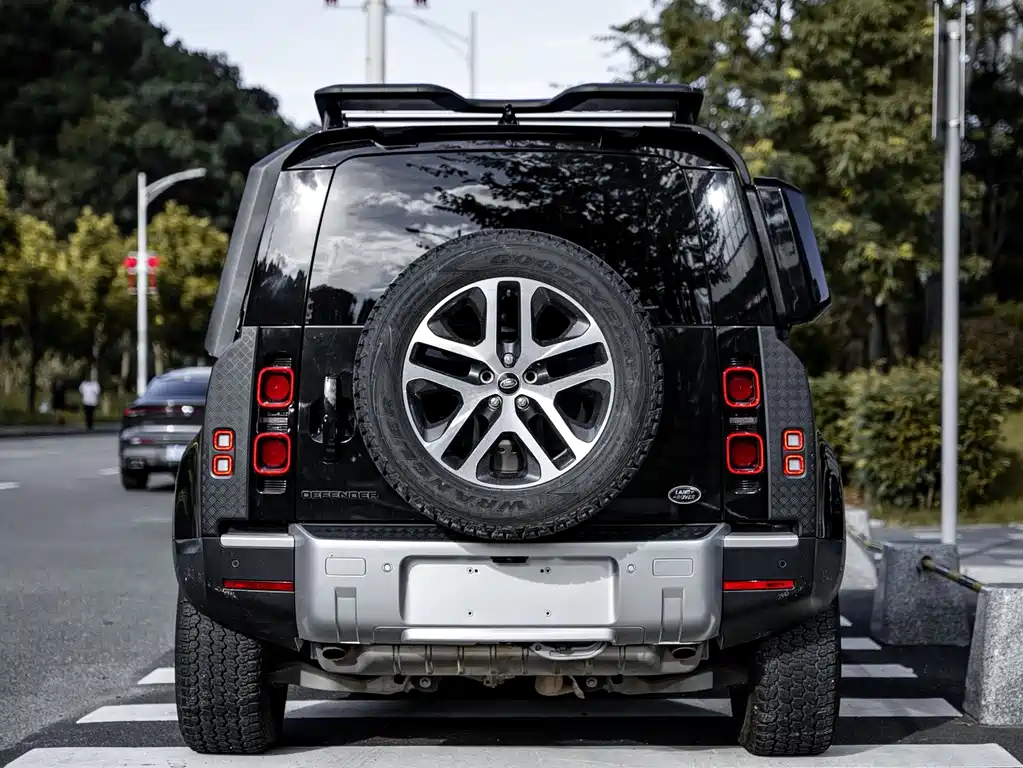 Land Rover Defender 2022 110 P400 Dark Special Edition купить на сайте DeffCars