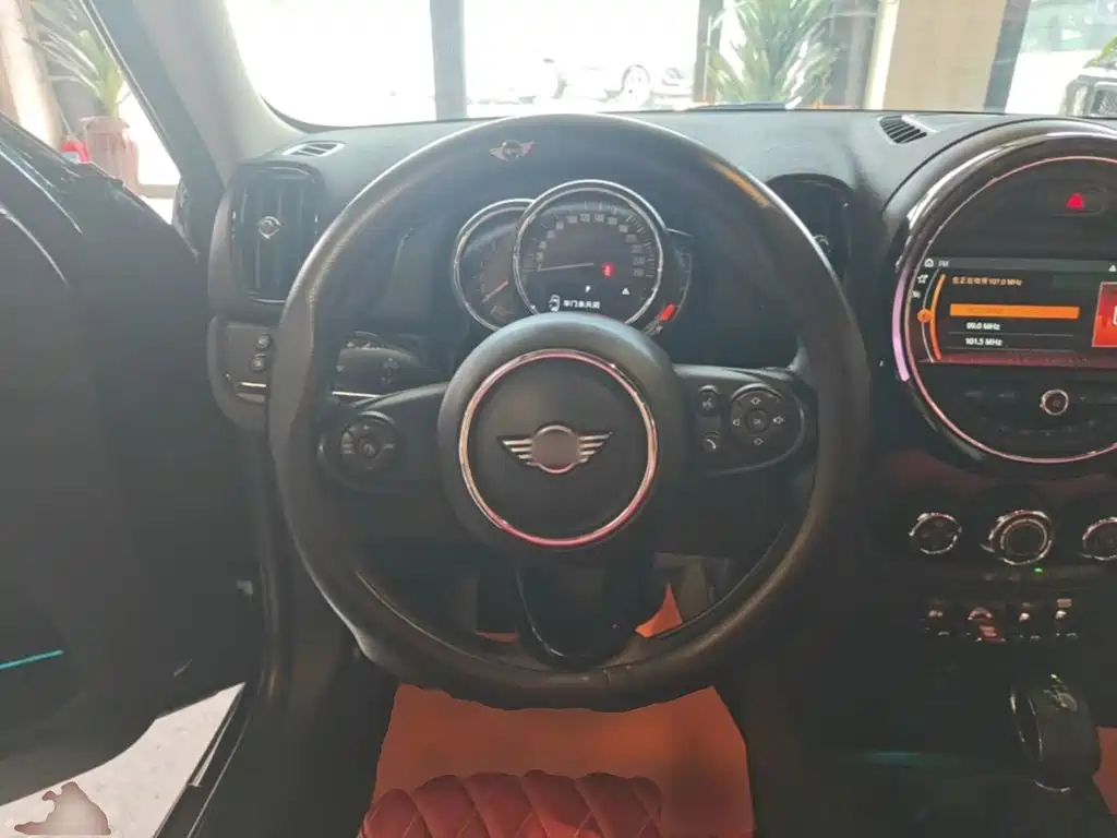 MINI COUNTRYMAN 2018 1.5T COOPER ALL4 Classic купить на сайте DeffCars