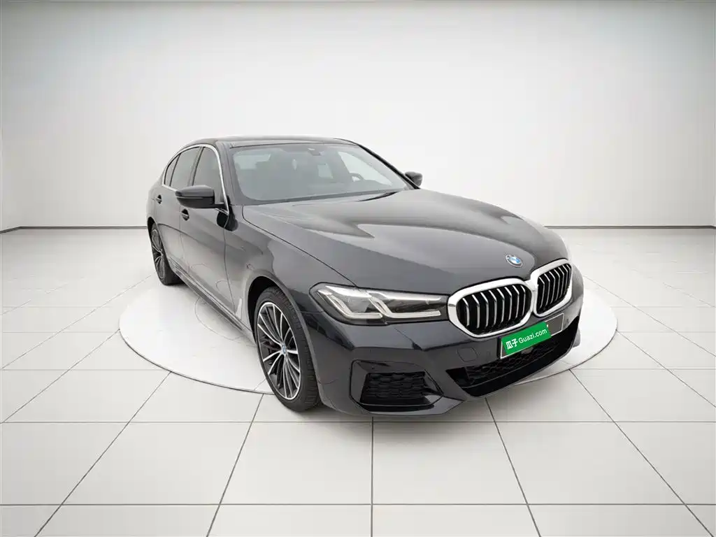 BMW 5 Series 2022 facelift 530Li leading M sports package купить на сайте DeffCars