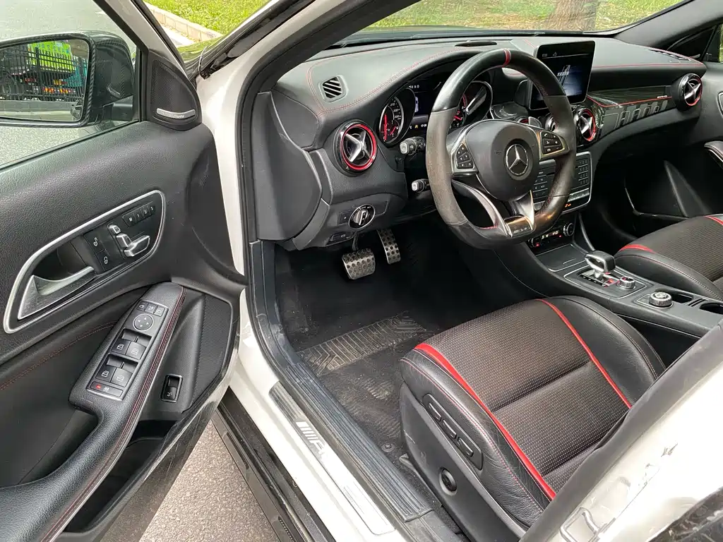 Mercedes-Benz GLA AMG 2017 AMG GLA 45 4MATIC купить на сайте DeffCars