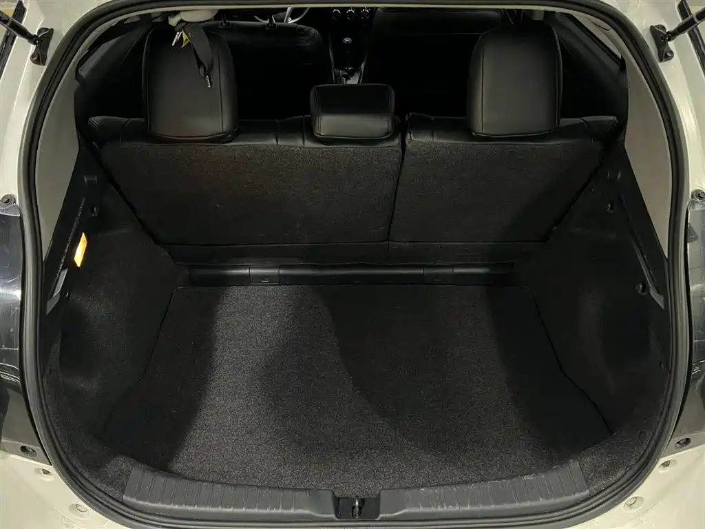 YARiS L Zhixuan 2022 model Zhixuan X 1.5L CVT leading PLUS version купить на сайте DeffCars
