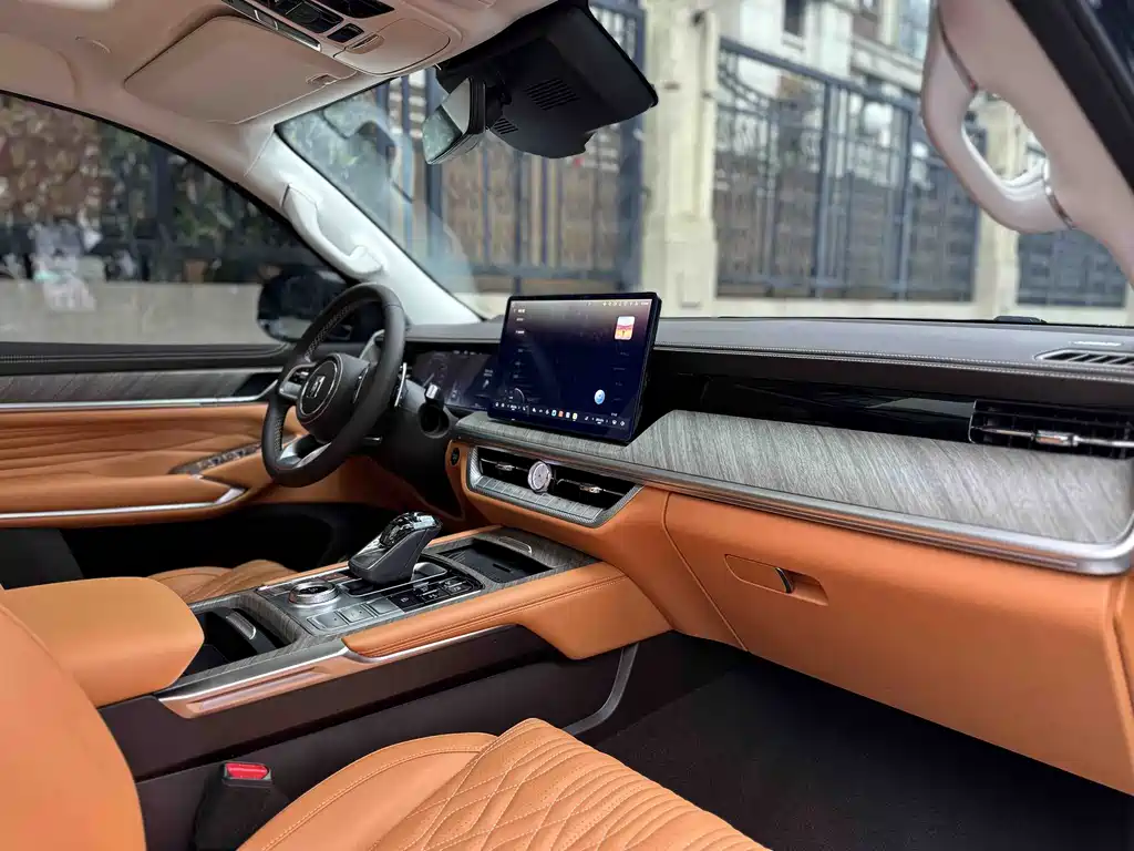 Tank 500 New Energy 2024 Hi4-T купить на сайте DeffCars