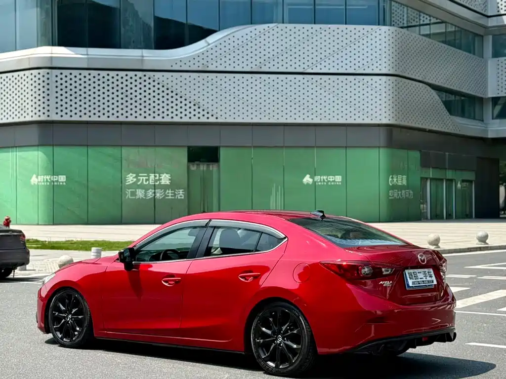 Mazda Axela 2014 Three-Car 2.0L Automatic Sport купить на сайте DeffCars